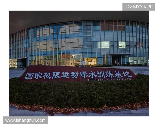 南京极限运动队勇闯新境界引领反击革新潮流的壮丽篇章