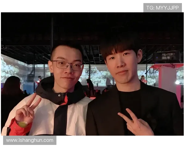 成都飞盘队与西安飞盘队赛后复盘分析意识碰撞与战术对抗