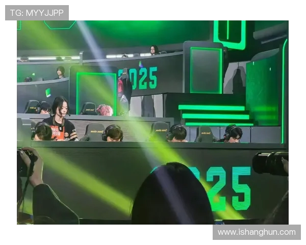 热议和平精英JDG团队协作新模式引发电竞圈热潮