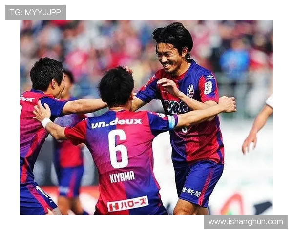 琉球队与冈山绿雌的激烈对决展现足球魅力与团队精神 琉球队与冈山绿雌的激烈对决展现足球魅力与团队精神