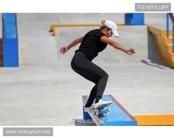 广州滑板队与重庆滑板队赛后复盘速度对比分析与战术总结